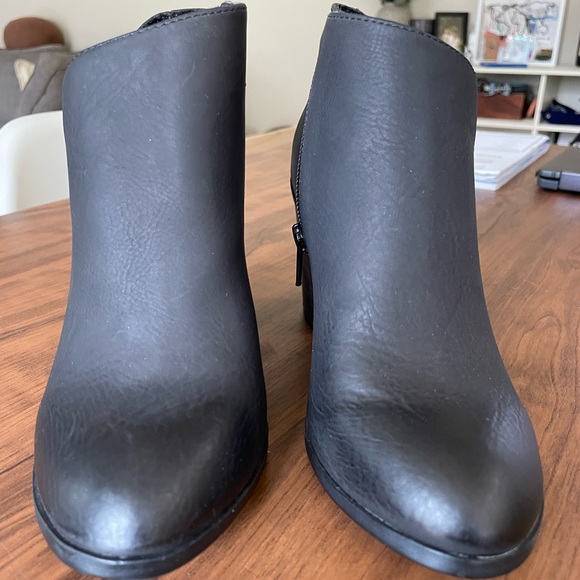 Booties - Picture 3 of 6